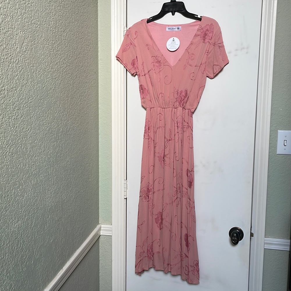 Pink midi dress with floral embroidery